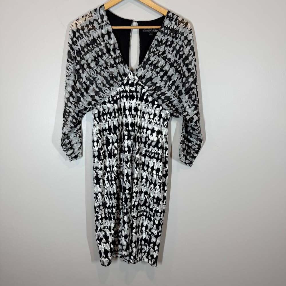 Studio Badgley Mischka Dress Size 6 Black White Abstract Long Sleeve